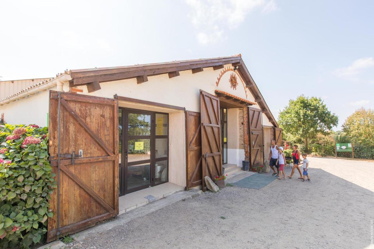 Camping La Bergerie Hotel La Chapelle-Achard Exterior photo